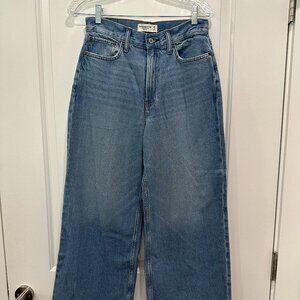Abercrombie Curve Love High Rise Wide Leg Crop Jeans | Lt Wash | Size 26 Short
